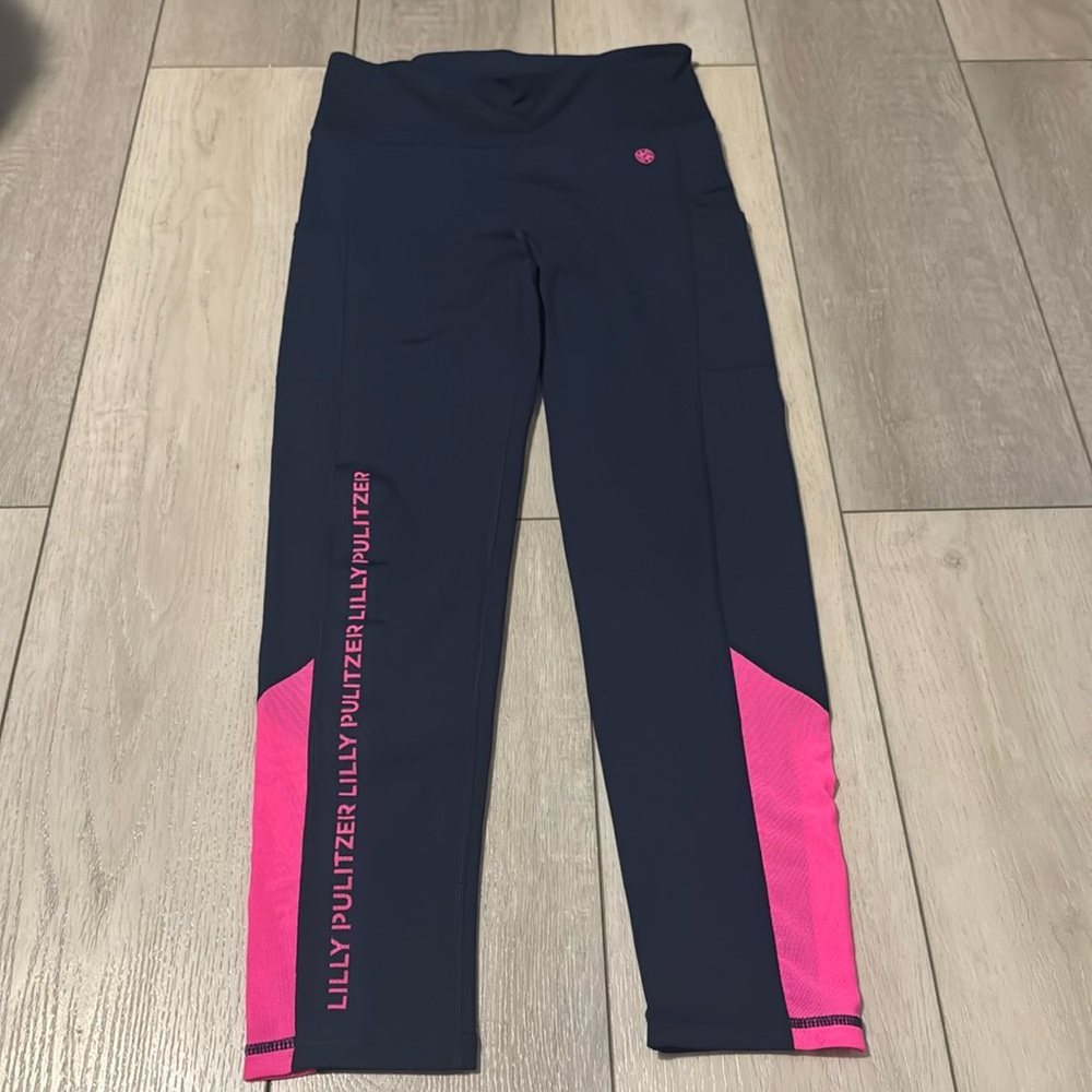 GUC Lilly Pulitzer luxletic leggings size S.